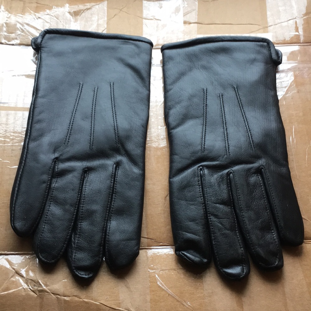 Black Thinsulate Leather Gloves